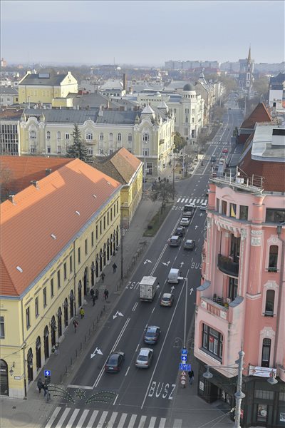 Befejeződött a belváros körüli utcák egyirányúsítása Debrecenben