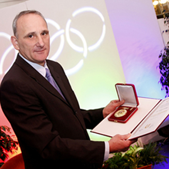 Dr. Gémesi György Dr. Gémesi György az NSSZ elnöke