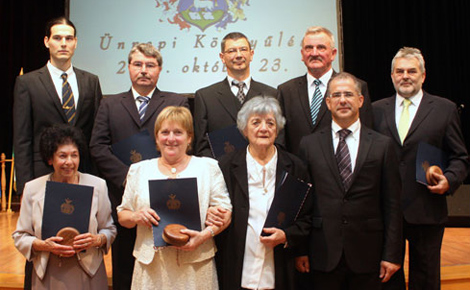 Kósa Lajos adta át a debreceni ünnepi közgyűlésen a kitüntetéseket
