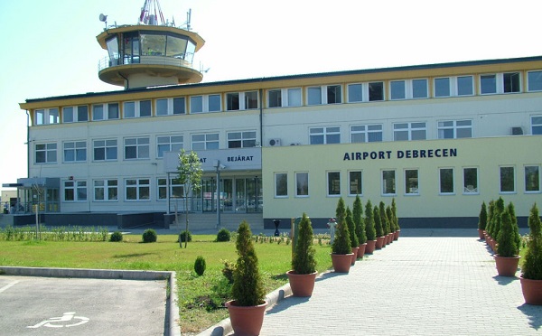 debreceni repülőtér