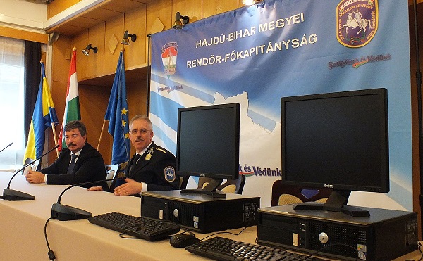 30 asztali számítógép a Debreceni Rendőrkapitányságnak