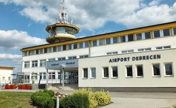 Jóváhagyták az uniós támogatást a debreceni repülőtérnek