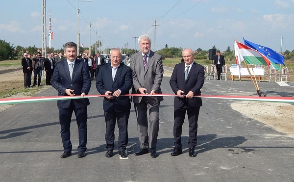 Megkezdődött a komádi börtönhöz kapcsolódó útfejlesztés - forrás: hbmo.hu