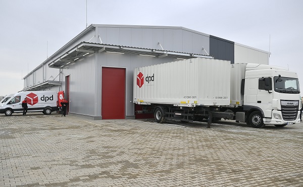 Regionális depót adtak át a debreceni repülőtéren