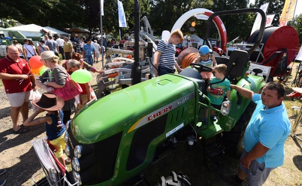 Háromszáz kiállító mutatkozik be 17 ezer négyzetméteren az idei debreceni Farmer Expón