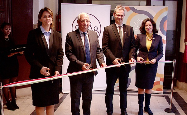 Neveléstudományi kutatóközpont irodáját adták át Debrecenben