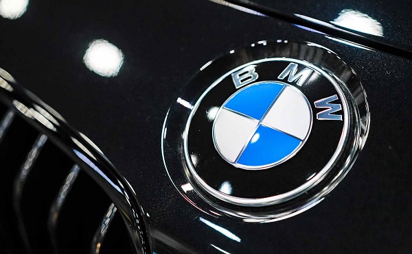 A BMW vezetői elkötelezettek a debreceni gyárépítés mellett
