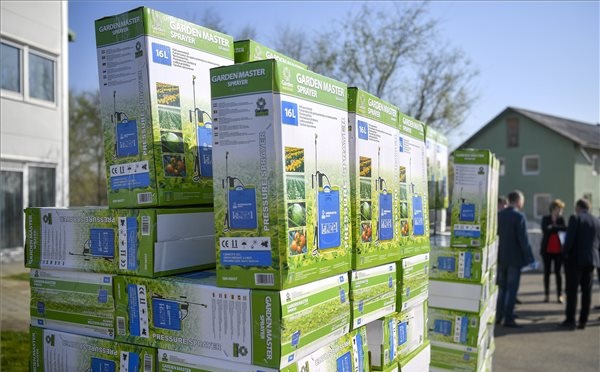 A hajdú-bihari önkormányzatok felajánlást vehettek át