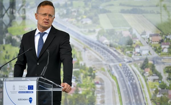 Átadták a 471. számú főút Debrecen-Hajdúsámson közötti szakaszát