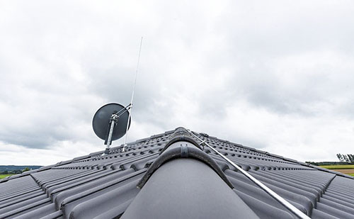 Villámvédelmi rendszerekkel fejlesztik a Hajdú-Bihar megyei rendőrségeket