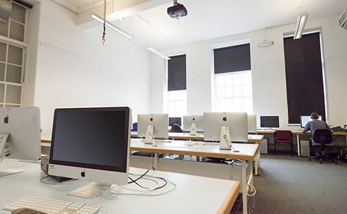 A debreceni iskolák informatikai szakkörök támogatására pályázhatnak 