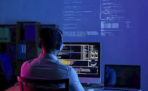 Informatikai szakokat hirdet a Debreceni Egyetem