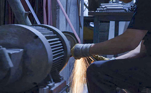 Gyártásszimulációs eszközt kapott egy debreceni iskola