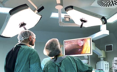 Robotokkal műtenek debreceni urológián