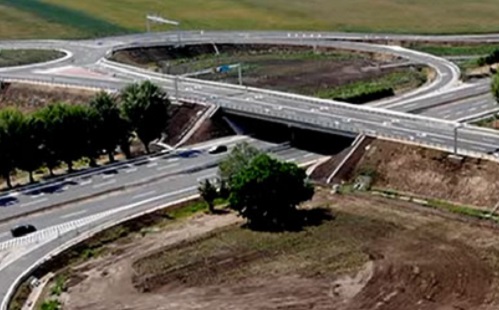 Debrecen - Épülhet a négysávos út a BMW-gyár és a józsai csomópont közt