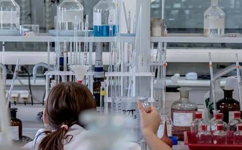 Jól fizető munkákat ígér a debreceni kar